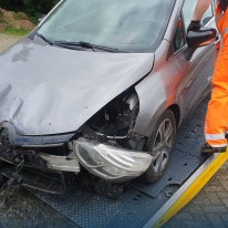 Auto uit water Arkervaart Nijkerk gehesen