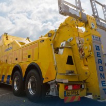 Aflevering Renault Trucks zwaar bergingsvoertuig