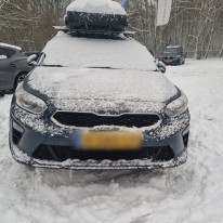 Auto lostrekken uit de sneeuw