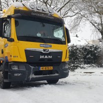 Bergingswagen in de sneeuw