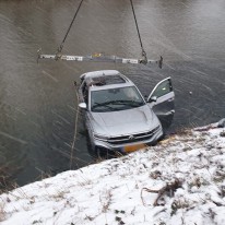 Auto te water
