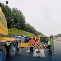 Berging gekantelde vrachtwagen A27 Eemnes