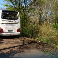 Bergingswerkzaamheden Zweedse touringcar Amsterdam