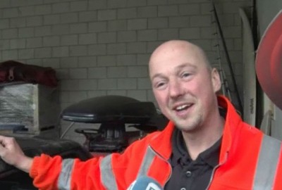 Blaricummer redt bestuurster na koprol met auto Blaricummer redt bestuurster na koprol met auto